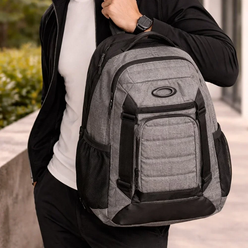 Oakley Gray Enduro 25L Backpack – Multi-Compartment Tech / Travel Bag